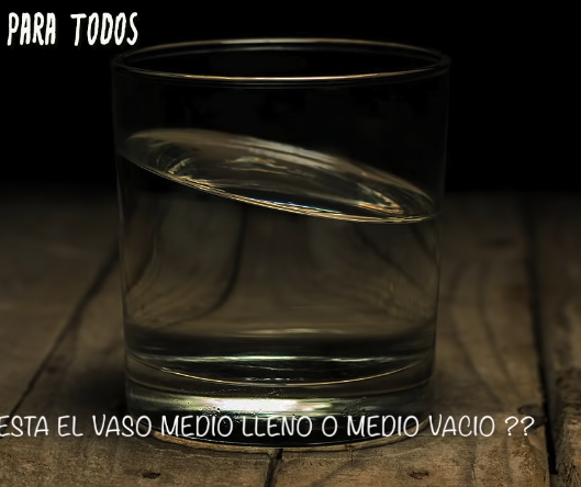 un vaso de agua